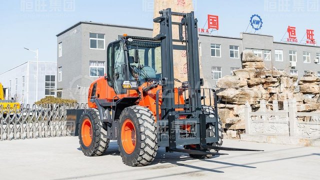 Rough terrain forklift with highest load capacity: A High-performance Solution for Heavy-duty Outdoor Operations